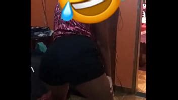 Se exibindo dançando funk XVIDEOS