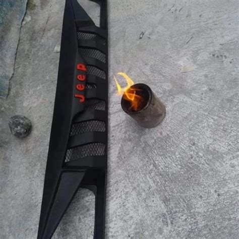 Jual GRILL JIMNY KATANA LAMPU KOTAK LOGO JEEP FIBERGLASS TERBAIK Kab