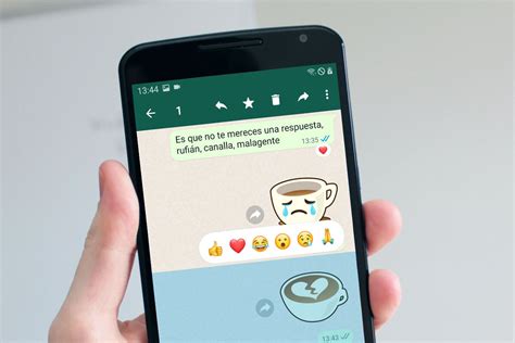 Probamos las reacciones de WhatsApp así es el nuevo modo de responder