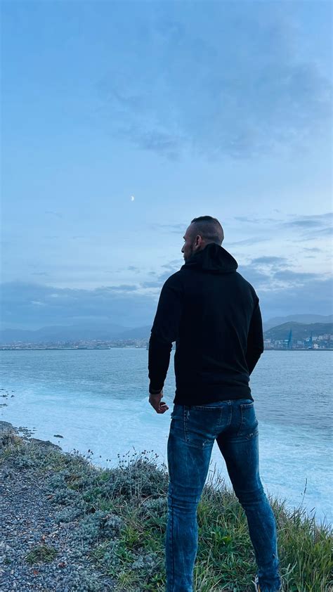 Citas Con Chicos Gay Bilbao Conoce A Chicos Gays En Bilbao Escorts Bilbao No