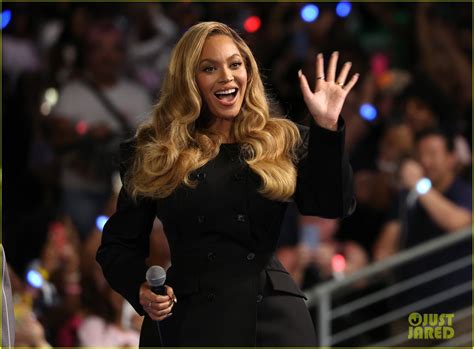 Beyoncé Officially Endorses Kamala Harris Its Time For America To