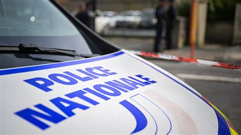 Loire Un Homme Retrouv Noy Trois Personnes Recherch Es Pour Meurtre