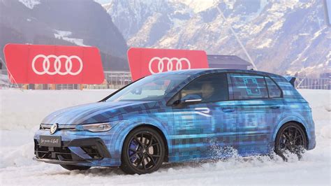 La Volkswagen Golf R Restyl E Pr Sent E Dans Une Vid O