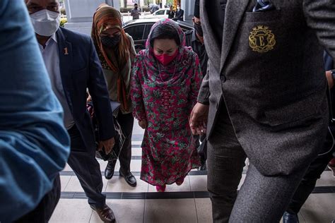 Ex Pm Najibs Wife Seeks To Remove Judge Ahead Of Graft Verdict — Benarnews