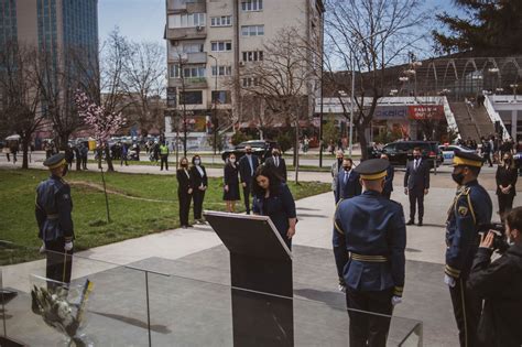 President Osmani Paid Homage To The Tomb Of President Dr Ibrahim