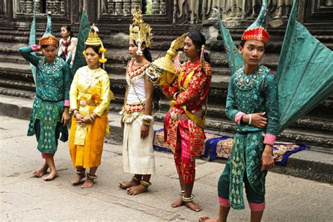 Cambodian Traditional Dress, Clothing & Costumes