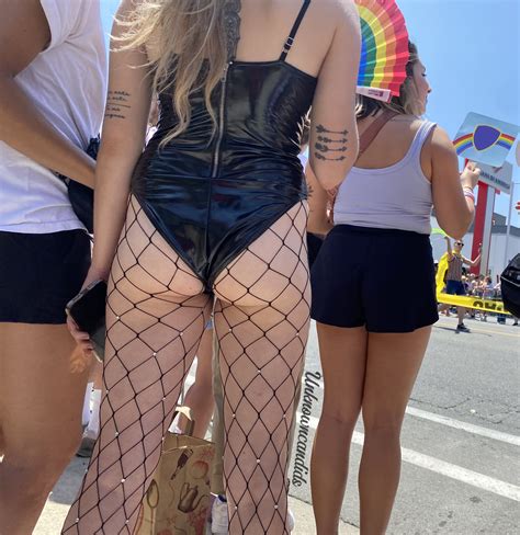 Oc Shiny One Piece Ass Out Spandex Leggings Yoga Pants Forum