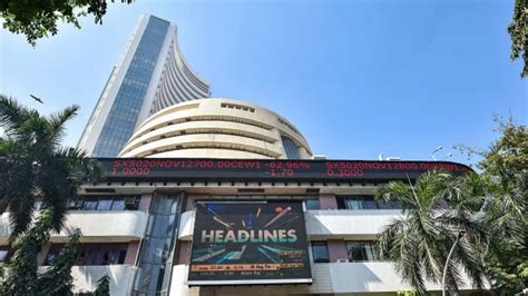 Sensex Nifty50 Edge Higher Amid Positive Global Cues Hcl Tech Infosys Up 1 Ahead Of Results