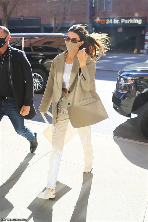 Kendall Jenner Nude The Fappening Page FappeningGram