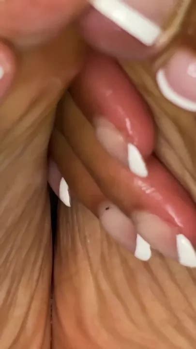 Milf Rubs Oil All Over Her French Pedicure Feet Amateur Porn By Faphouse Xhamster