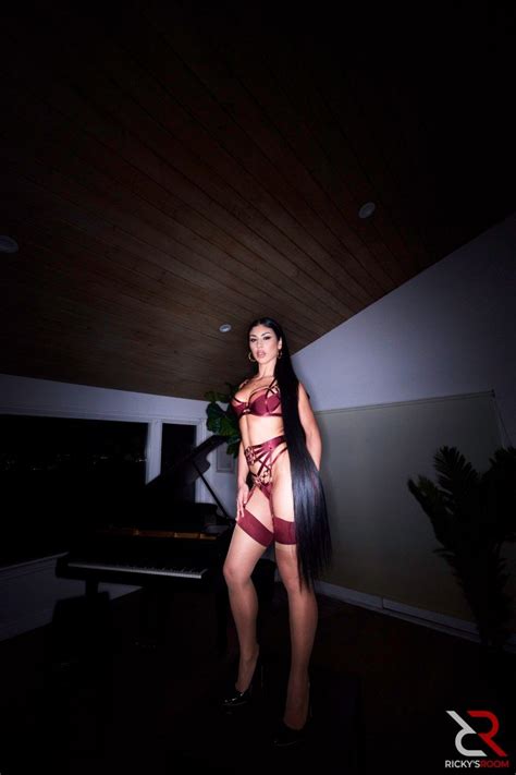 Busty Beauty Queenie Sateen Is Dominated By Black Dude In Sexy Lingerie Photos