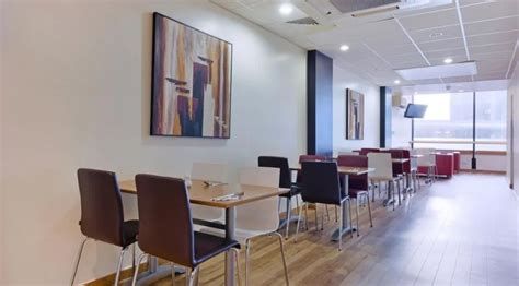 Travelodge | London Feltham hotel - London Feltham hotels