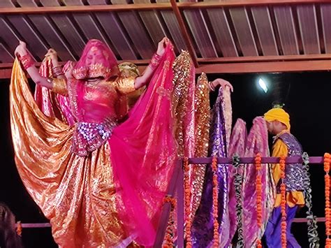 Bundelkhand Rai Dance Of The Bediyas