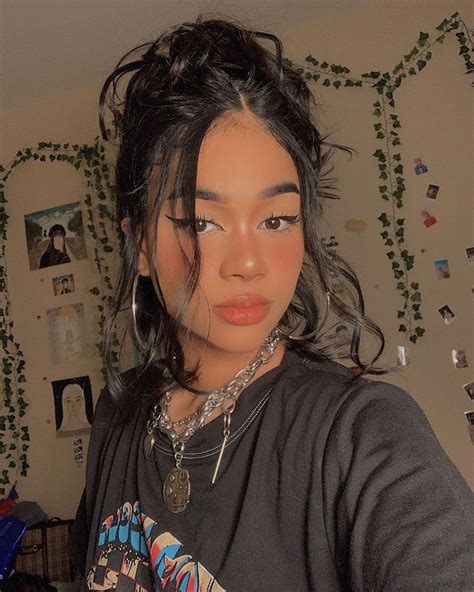 ⋆ ☽ Kiara 𖤐 ⋆ Keeahwah Posted On Instagram “im Hella Bored I Hate This” • Apr 6 2020 At 7