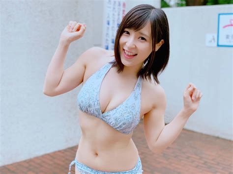 肉感ボディがたまらない！中崎絵梨奈＜第2回サンスポgogoクイーンオーディション＞で話題に Qetic