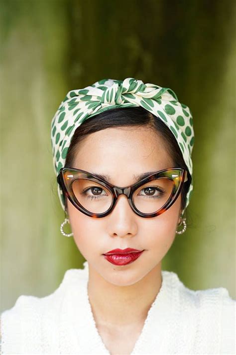 Vintage Style Extreme Cat Eye Frames Thick Temples Very Large Fashion