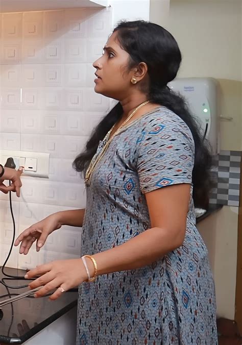 Pin On My Saves Hot Women Dress Beautiful Smile Women Beautiful Women Naturally