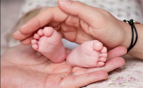 No sabía que esto podía ocurrir da a luz a mellizos de padres