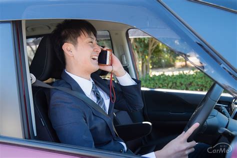 食べながら運転 112795 ハンバーガー 食べながら運転