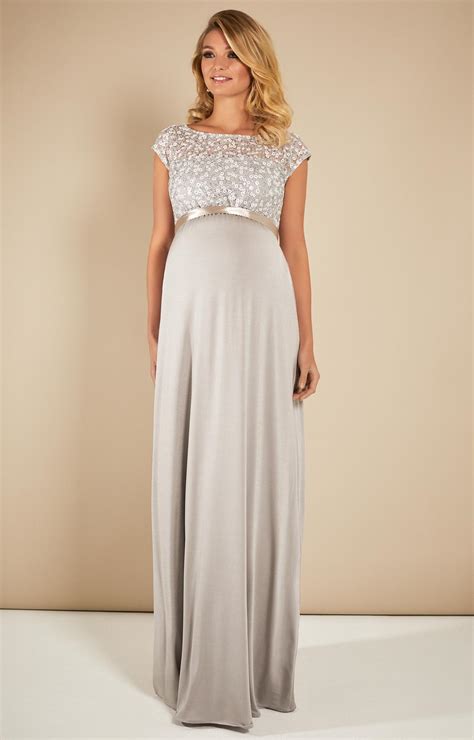 31 Best Maternity Bridesmaid Dresses for Pregnant Bridesmaids - hitched