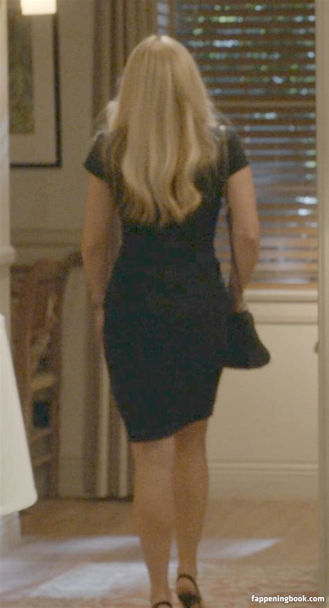 Emily Osment Emilyosment Nude OnlyFans Leaks Fappening FappeningBook