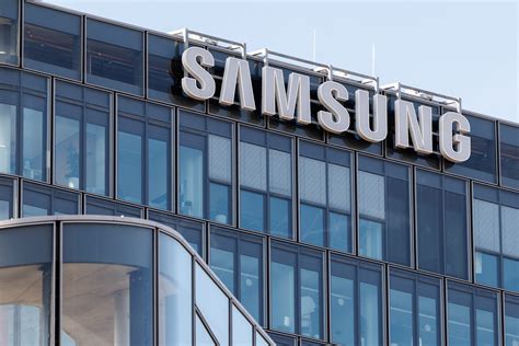 Samsung Smart Glasses With Touchless Controls Nearly Ready, Report Says