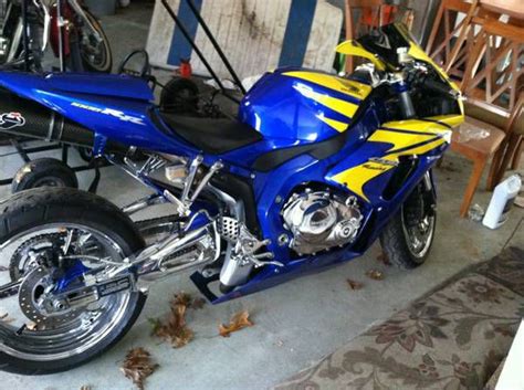 Buy 2006 honda cbr1000rr/sweeeeeeeet-custom on 2040-motos