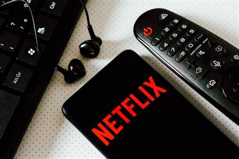 Netflix Loses 200000 Customers Its First Decline In A Decade