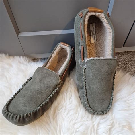 Men's Suede Moccasin Slippers In Olive – The Hat Company