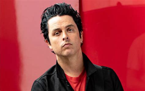 A Billie Joe Armstrong de Green Day le encanta que lo llamen ícono