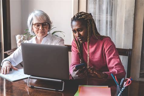 Sengager auprès des seniors avec un Service civique solidarité Si