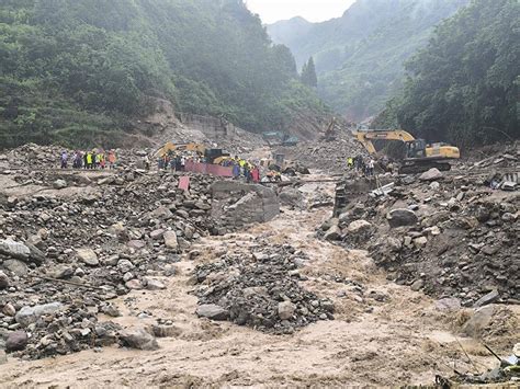 四川雅安汉源县突发山洪灾害交通部门全力开展抢通保通工作 应急 救援 公路