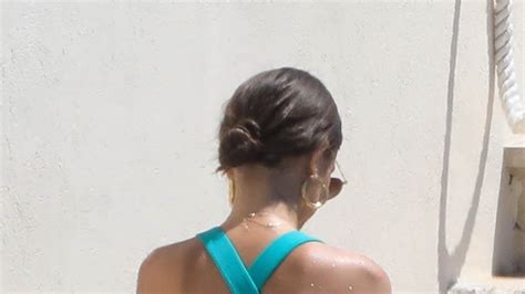 Emily Ratajkowski Cannes Do No Wrong Wrapped Up In Her Bikini