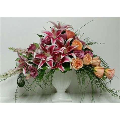 Stargazer Lily Vase | Hershey, PA