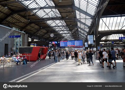 Zurich Main Train Station Switzerland – Stock Editorial Photo ...