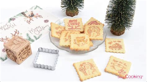 Tampon Biscuit Noël et Emporte Pièce Scrapcooking Cuisineaddict