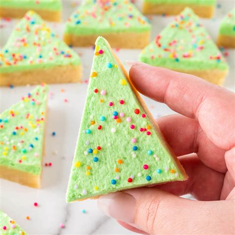 EASY Christmas Tree Sugar Cookie Bars Design Eat Repeat