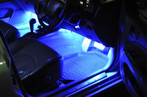 подсветка в ноги — Mitsubishi Cedia, 2 л, 2002 года | стайлинг | DRIVE2