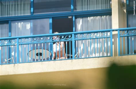 Zara Holland Zara Holland Zaraholland Nude OnlyFans Leaks Fappening Page FappeningBook