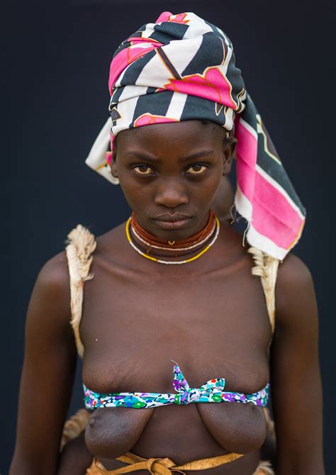 Portrait Of A Mucubal Tribe Woman Namibe Province Virei Flickr