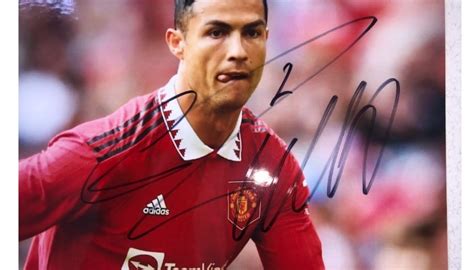 Cristiano Ronaldo Signed Photograph - CharityStars