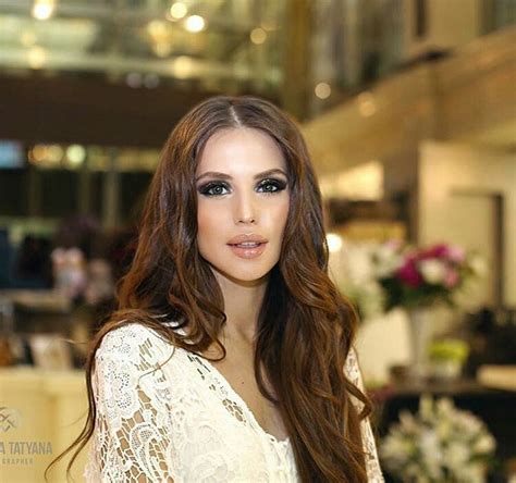 Hot Sexy Sasha Artemov Bikini Pics