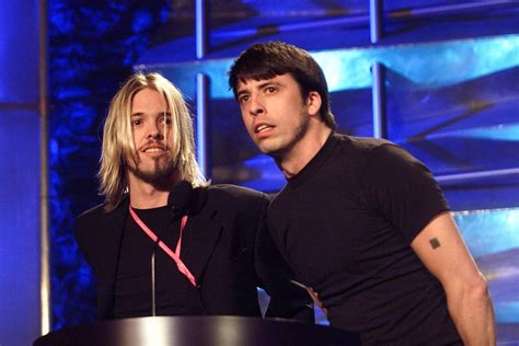 Taylor Hawkins Didn't Want Dave Grohl Worrying About Him After His 2001 Overdose, Claims Former ...