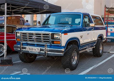 Classical American Crossover Suv Ford Bronco 3rd Gen 1980 1986