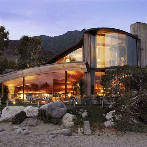 30 Of The Most Stunning Examples Of Modernist Architecture Admired On ...