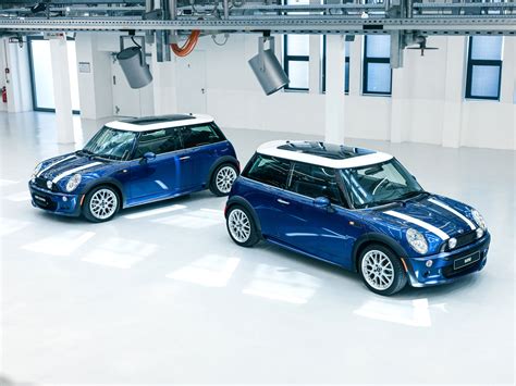 Showstoppers The Minis Of 2003s The Italian Job