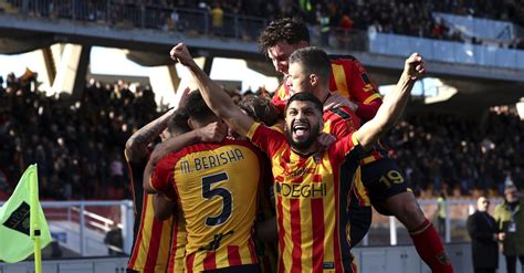 Serie A Lecce Monza 2 1 Succede Tutto Nel Primo Tempo Decisivo