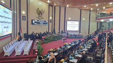 Dprd Medan Tetapkan Rancangan Program Pembentukan Perda Kota