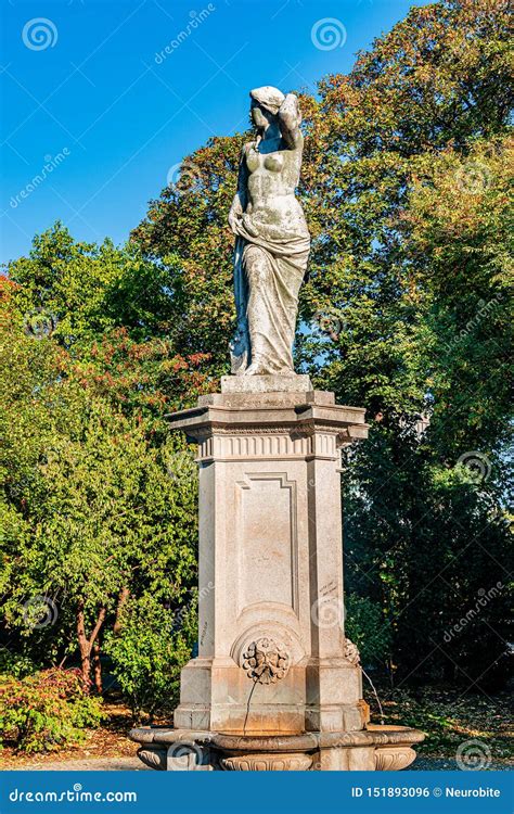 Statue Of Sensual Renaissance Era Naked Woman In Vienna Central City