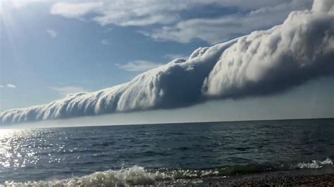 Chmura Rotorowa Przetoczy A Si Nad Jeziorem Tvn Meteo